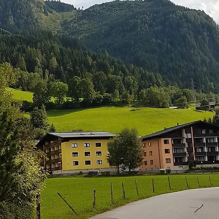 Daniel 2 Kaprun-summer Card Included *